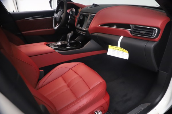 New 2021 Maserati Levante Q4 GranSport for sale $92,485 at Pagani of Greenwich in Greenwich CT 06830 19