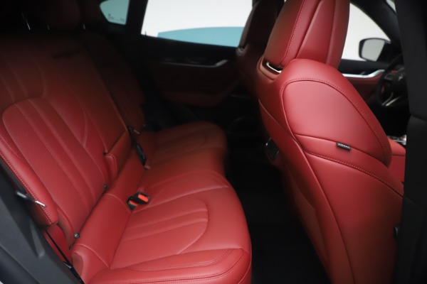 New 2021 Maserati Levante Q4 GranSport for sale $92,485 at Pagani of Greenwich in Greenwich CT 06830 23