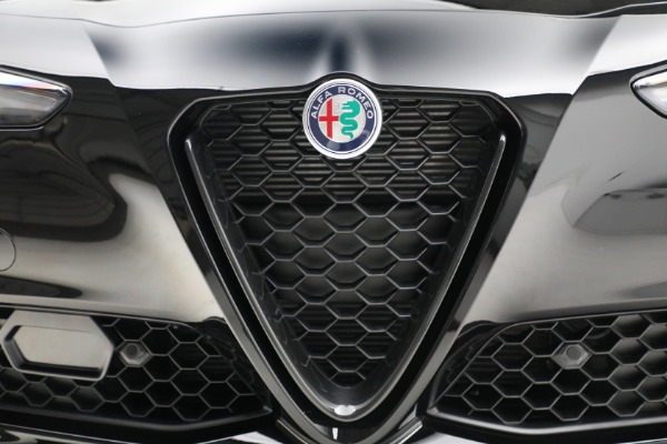 New 2021 Alfa Romeo Giulia Q4 for sale Sold at Pagani of Greenwich in Greenwich CT 06830 13