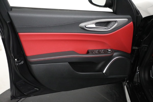 New 2021 Alfa Romeo Giulia Ti Sport Q4 for sale Call for price at Pagani of Greenwich in Greenwich CT 06830 16