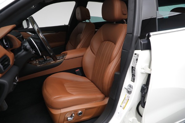 Used 2021 Maserati Levante Q4 GranLusso for sale Sold at Pagani of Greenwich in Greenwich CT 06830 10