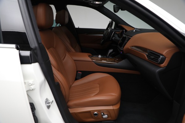 Used 2021 Maserati Levante Q4 GranLusso for sale Sold at Pagani of Greenwich in Greenwich CT 06830 11