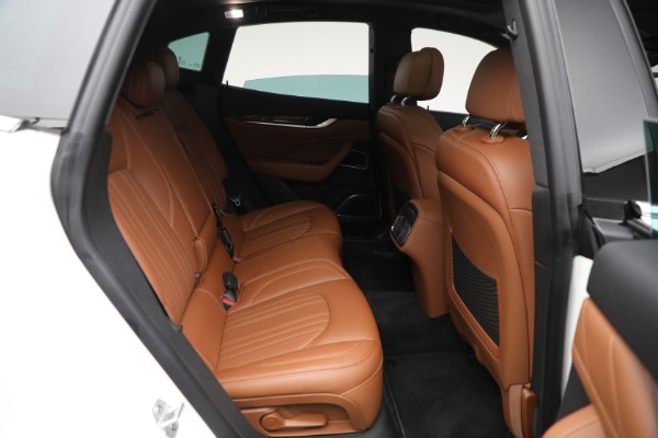 Used 2021 Maserati Levante Q4 GranLusso for sale Sold at Pagani of Greenwich in Greenwich CT 06830 15