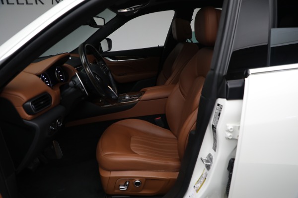 Used 2021 Maserati Levante Q4 GranLusso for sale Sold at Pagani of Greenwich in Greenwich CT 06830 9