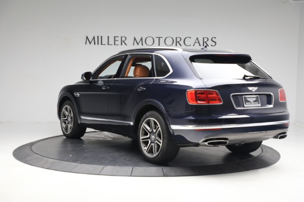 Used 2018 Bentley Bentayga W12 Signature for sale Sold at Pagani of Greenwich in Greenwich CT 06830 5