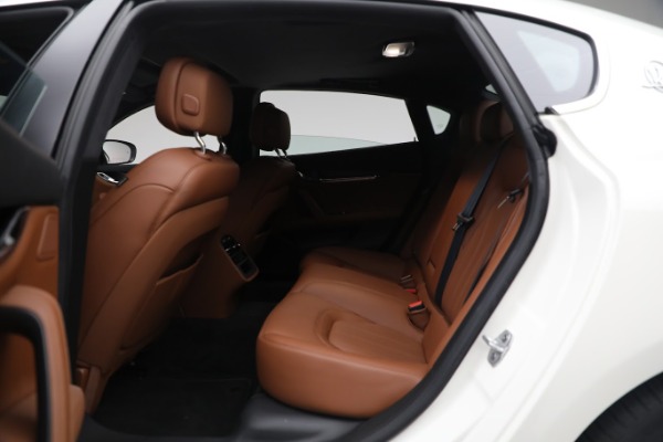 Used 2021 Maserati Quattroporte S Q4 GranLusso for sale $79,995 at Pagani of Greenwich in Greenwich CT 06830 18