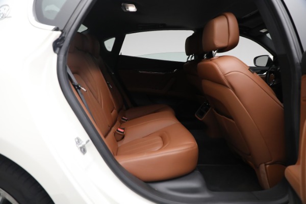 Used 2021 Maserati Quattroporte S Q4 GranLusso for sale $79,995 at Pagani of Greenwich in Greenwich CT 06830 19