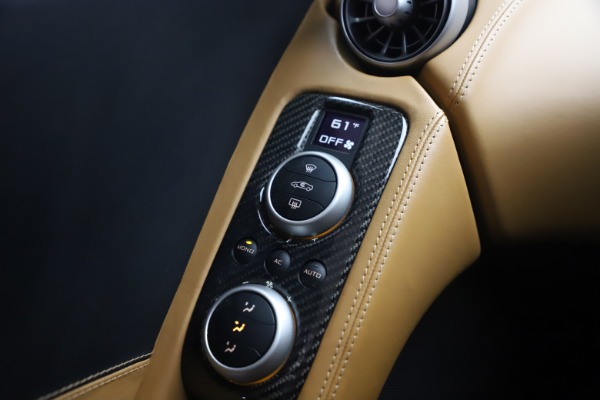 Used 2012 McLaren MP4-12C for sale Sold at Pagani of Greenwich in Greenwich CT 06830 27