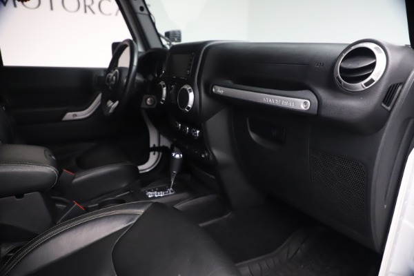 Used 2015 Jeep Wrangler Unlimited Rubicon Hard Rock for sale Sold at Pagani of Greenwich in Greenwich CT 06830 27