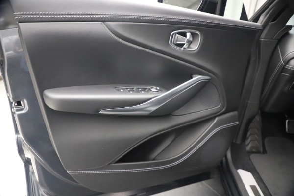 New 2021 Aston Martin DBX for sale $208,786 at Pagani of Greenwich in Greenwich CT 06830 16