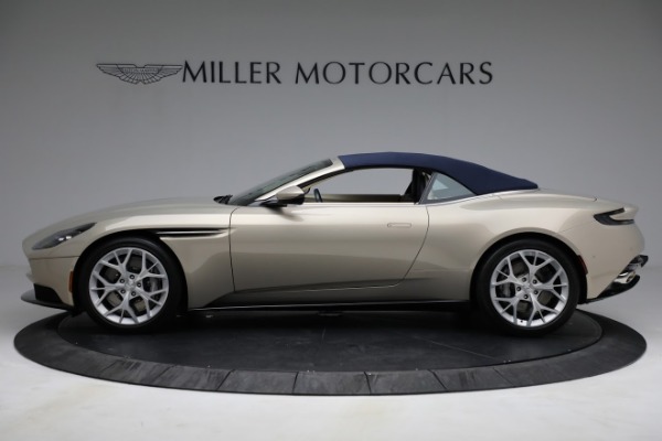 Used 2019 Aston Martin DB11 Volante for sale Sold at Pagani of Greenwich in Greenwich CT 06830 26