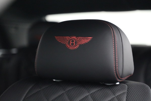 Used 2017 Bentley Flying Spur V8 for sale Sold at Pagani of Greenwich in Greenwich CT 06830 20