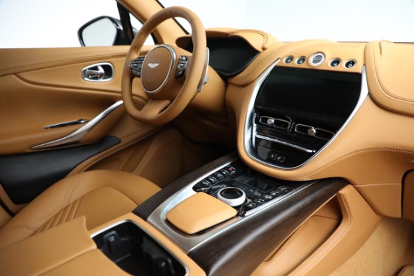 New 2021 Aston Martin DBX for sale $203,886 at Pagani of Greenwich in Greenwich CT 06830 19