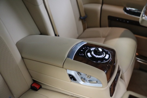 Used 2011 Rolls-Royce Ghost for sale Sold at Pagani of Greenwich in Greenwich CT 06830 21