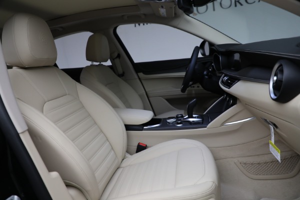 New 2021 Alfa Romeo Stelvio Ti Q4 for sale Sold at Pagani of Greenwich in Greenwich CT 06830 28