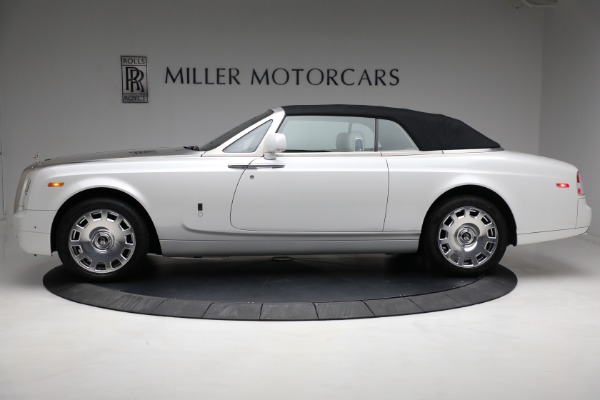 Used 2017 Rolls-Royce Phantom Drophead Coupe for sale Sold at Pagani of Greenwich in Greenwich CT 06830 11