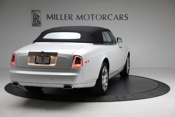 Used 2017 Rolls-Royce Phantom Drophead Coupe for sale Sold at Pagani of Greenwich in Greenwich CT 06830 13