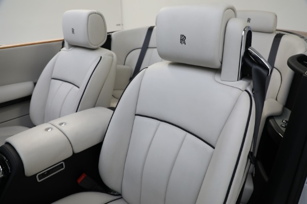 Used 2017 Rolls-Royce Phantom Drophead Coupe for sale Sold at Pagani of Greenwich in Greenwich CT 06830 18