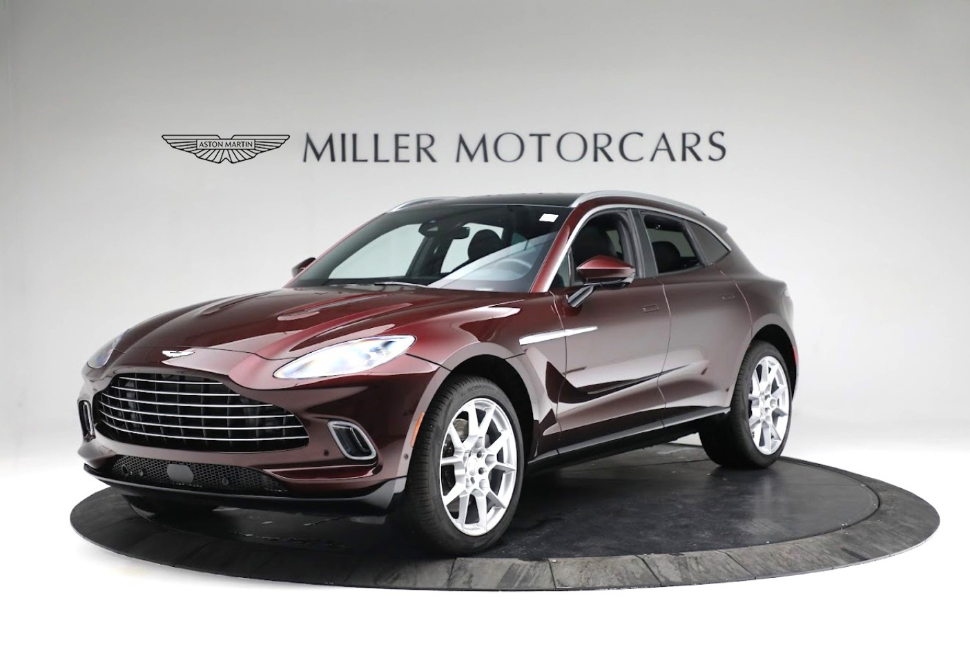 New 2021 Aston Martin DBX for sale $196,386 at Pagani of Greenwich in Greenwich CT 06830 1