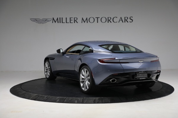 Used 2018 Aston Martin DB11 V12 for sale $164,990 at Pagani of Greenwich in Greenwich CT 06830 4