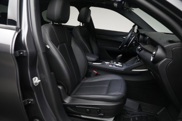 Used 2022 Alfa Romeo Stelvio Sprint for sale $29,900 at Pagani of Greenwich in Greenwich CT 06830 13
