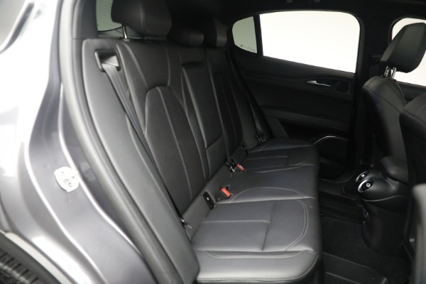 Used 2022 Alfa Romeo Stelvio Sprint for sale $29,900 at Pagani of Greenwich in Greenwich CT 06830 17