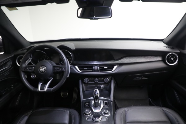Used 2022 Alfa Romeo Stelvio Sprint for sale $29,900 at Pagani of Greenwich in Greenwich CT 06830 20