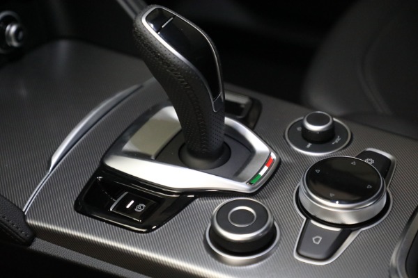 New 2022 Alfa Romeo Stelvio Veloce for sale Sold at Pagani of Greenwich in Greenwich CT 06830 18