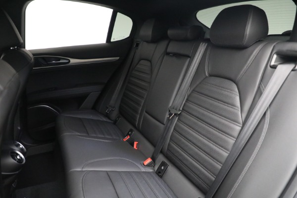 New 2022 Alfa Romeo Stelvio Veloce for sale Sold at Pagani of Greenwich in Greenwich CT 06830 23