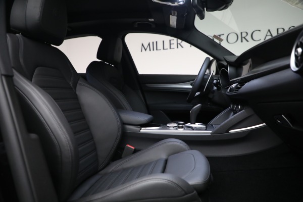 New 2022 Alfa Romeo Stelvio Veloce for sale Sold at Pagani of Greenwich in Greenwich CT 06830 27