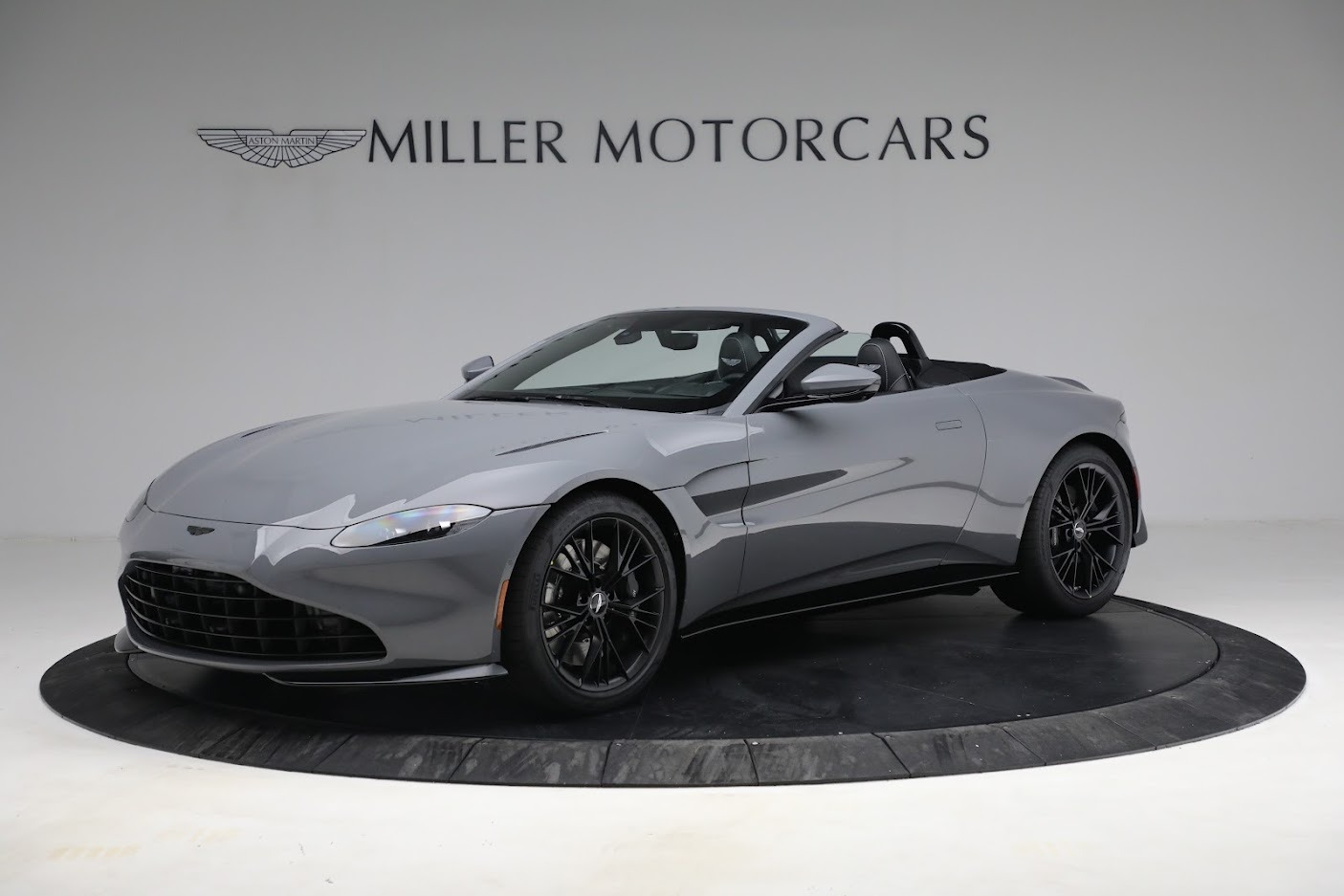 New 2021 Aston Martin Vantage Roadster for sale Sold at Pagani of Greenwich in Greenwich CT 06830 1