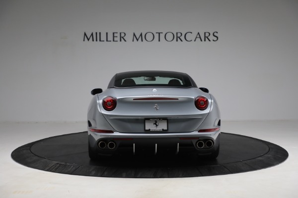 Used 2017 Ferrari California T for sale Sold at Pagani of Greenwich in Greenwich CT 06830 18
