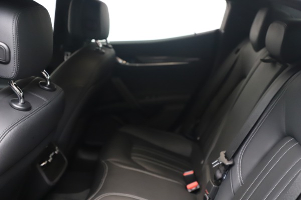 Used 2018 Maserati Ghibli SQ4 for sale $54,900 at Pagani of Greenwich in Greenwich CT 06830 17