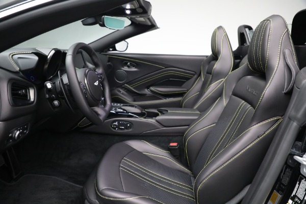 New 2021 Aston Martin Vantage Roadster for sale $192,386 at Pagani of Greenwich in Greenwich CT 06830 19