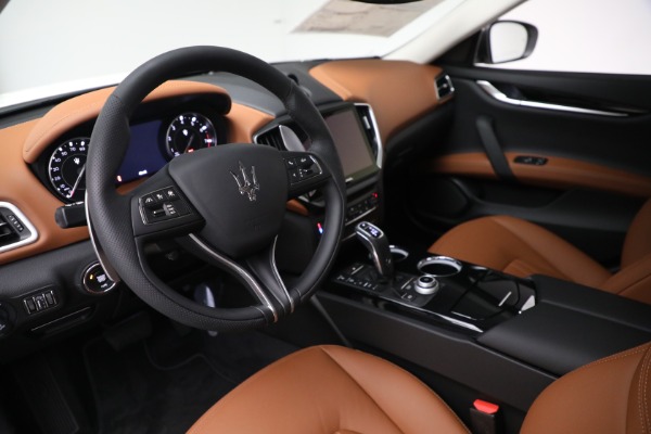 New 2022 Maserati Ghibli Modena Q4 for sale Sold at Pagani of Greenwich in Greenwich CT 06830 13