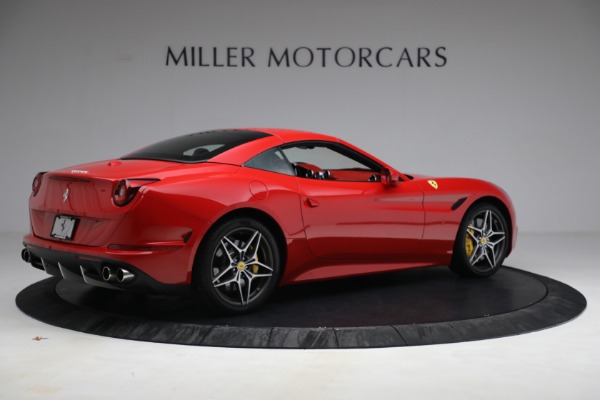 Used 2017 Ferrari California T for sale Sold at Pagani of Greenwich in Greenwich CT 06830 20