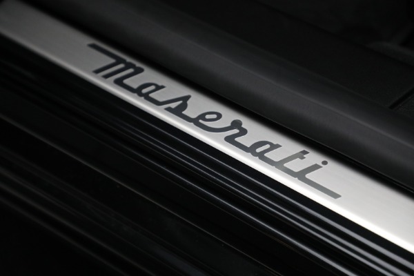 New 2022 Maserati Ghibli Modena Q4 for sale $81,815 at Pagani of Greenwich in Greenwich CT 06830 21