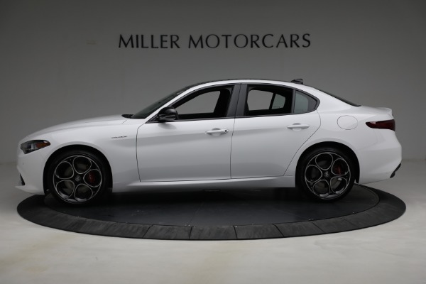 New 2022 Alfa Romeo Giulia Veloce for sale Sold at Pagani of Greenwich in Greenwich CT 06830 3