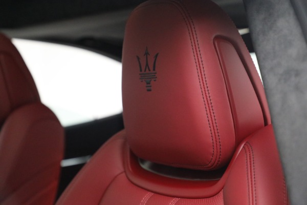 New 2022 Maserati Ghibli Modena Q4 for sale $99,755 at Pagani of Greenwich in Greenwich CT 06830 15