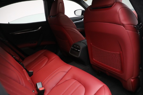 New 2022 Maserati Ghibli Modena Q4 for sale $99,755 at Pagani of Greenwich in Greenwich CT 06830 23