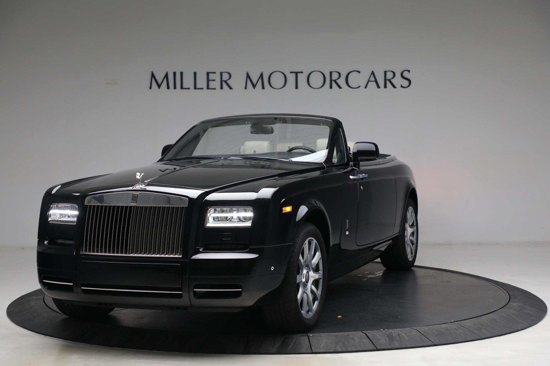 Used 2013 Rolls-Royce Phantom Drophead Coupe for sale Sold at Pagani of Greenwich in Greenwich CT 06830 1