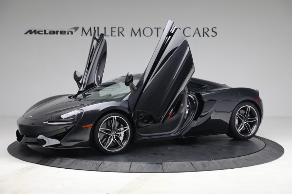 Used 2018 McLaren 570GT for sale Sold at Pagani of Greenwich in Greenwich CT 06830 15
