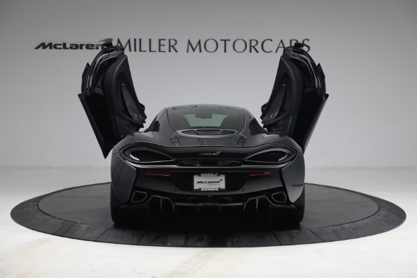 Used 2018 McLaren 570GT for sale Sold at Pagani of Greenwich in Greenwich CT 06830 19