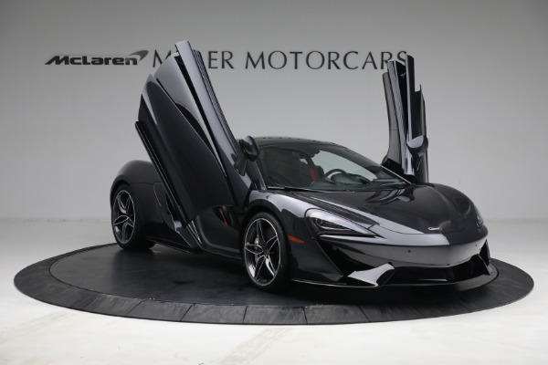 Used 2018 McLaren 570GT for sale Sold at Pagani of Greenwich in Greenwich CT 06830 24