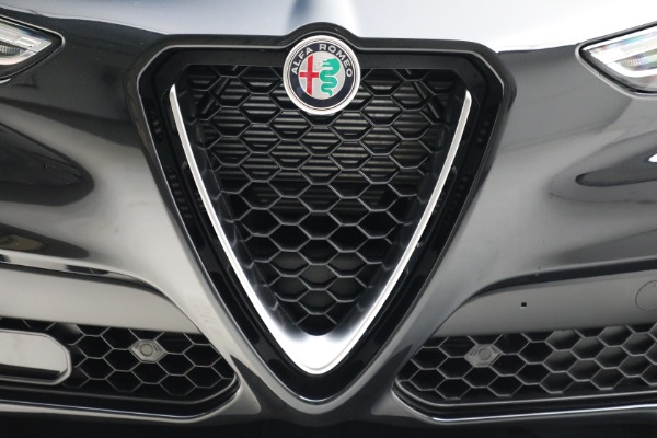 New 2022 Alfa Romeo Stelvio Ti for sale Sold at Pagani of Greenwich in Greenwich CT 06830 27