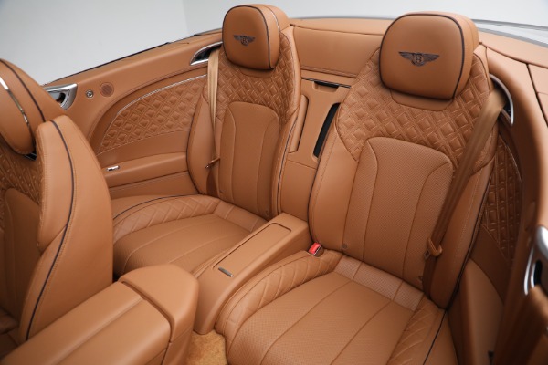 Used 2022 Bentley Continental GT V8 for sale $259,900 at Pagani of Greenwich in Greenwich CT 06830 26