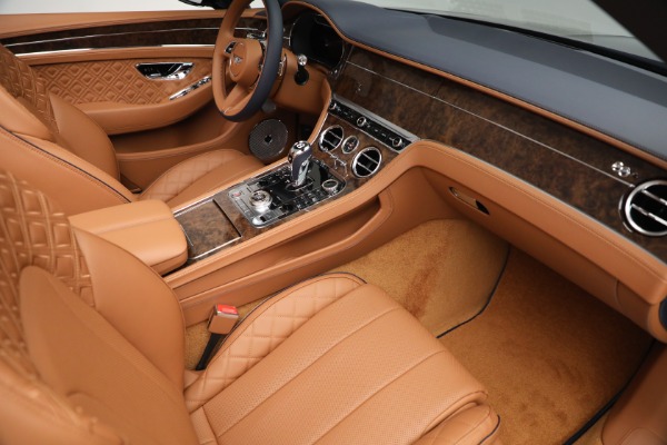 Used 2022 Bentley Continental GT V8 for sale $259,900 at Pagani of Greenwich in Greenwich CT 06830 28