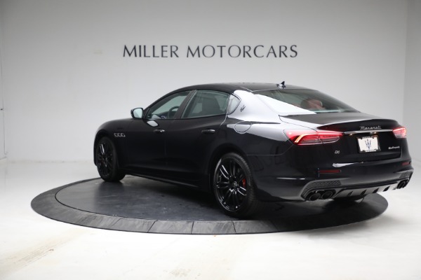 New 2022 Maserati Quattroporte Modena Q4 for sale Call for price at Pagani of Greenwich in Greenwich CT 06830 5