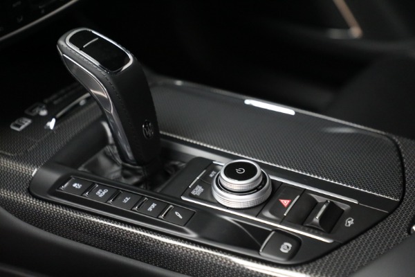 New 2022 Maserati Levante GT for sale $89,126 at Pagani of Greenwich in Greenwich CT 06830 19