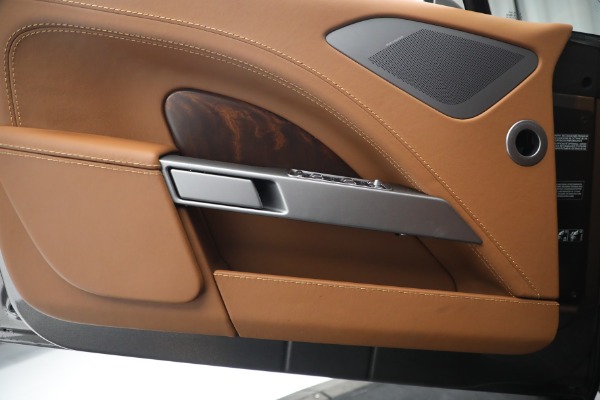 Used 2015 Aston Martin Rapide S for sale $109,990 at Pagani of Greenwich in Greenwich CT 06830 13